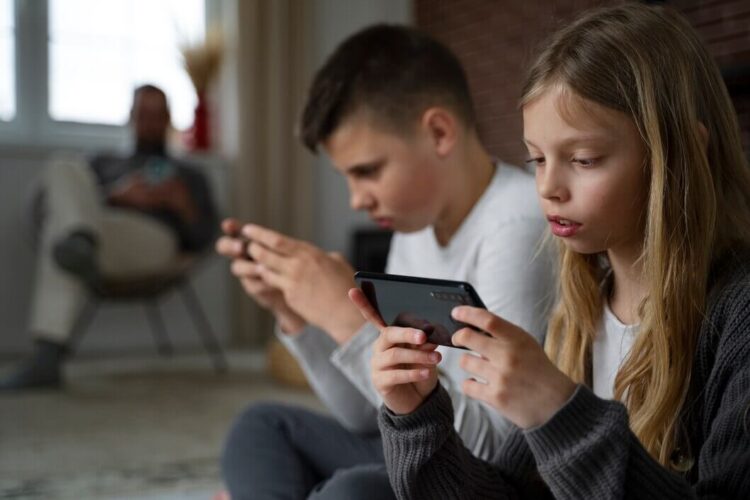 4 Signs of Video Game Addiction in Teenagers
