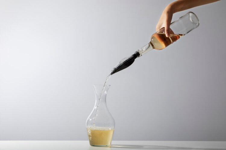 What’s the Best Type of Alcohol Pour Spout?